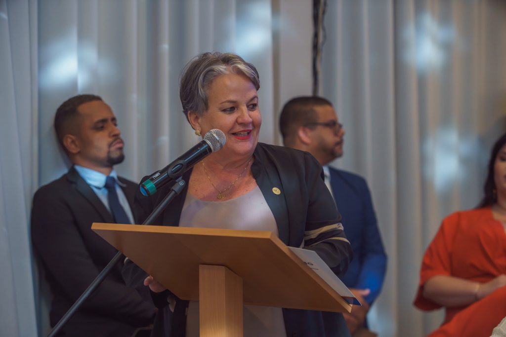 Presidente da caamg discursa em posse da oab contagem