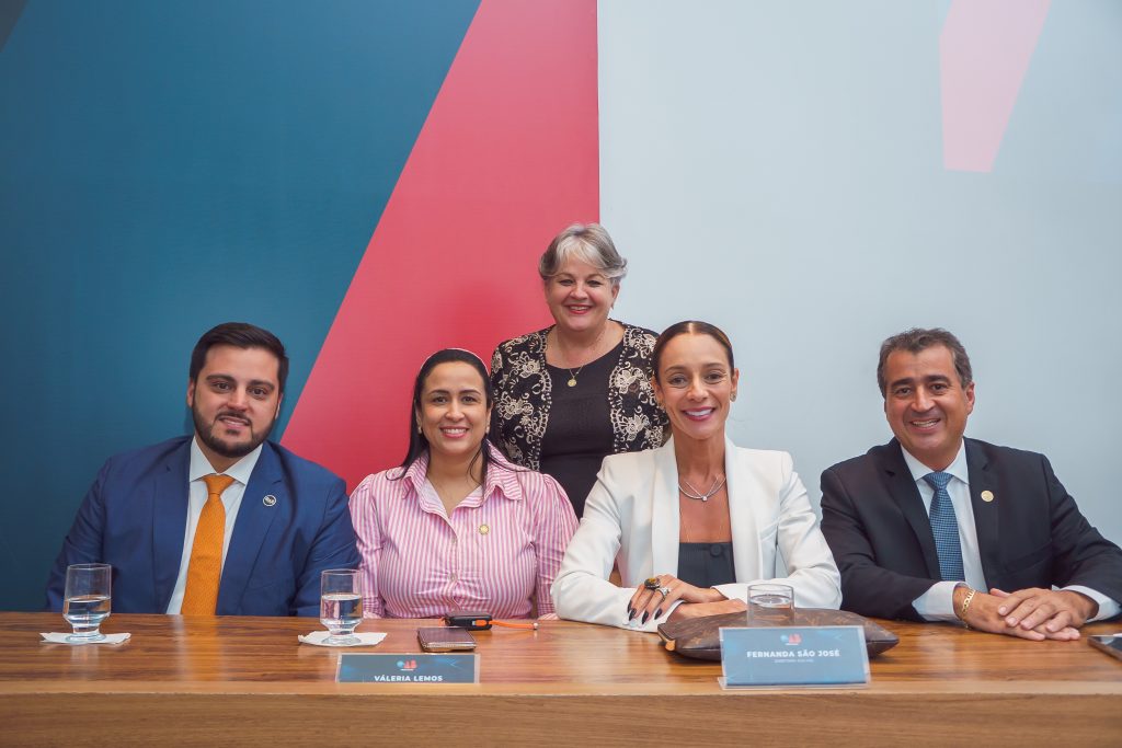 Presidente ângela botelho discursa em solenidade de posse das comissões da oab-mg triênio 2025-2027