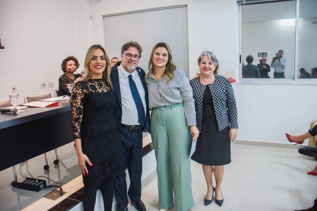 Presidente ângela botelho é paraninfa em entrega de carteiras da 100ª subseção
