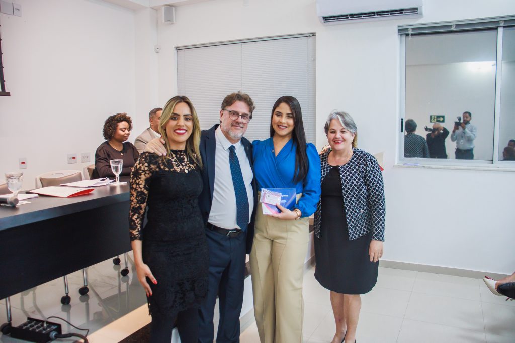 Presidente ângela botelho é paraninfa em entrega de carteiras da 100ª subseção
