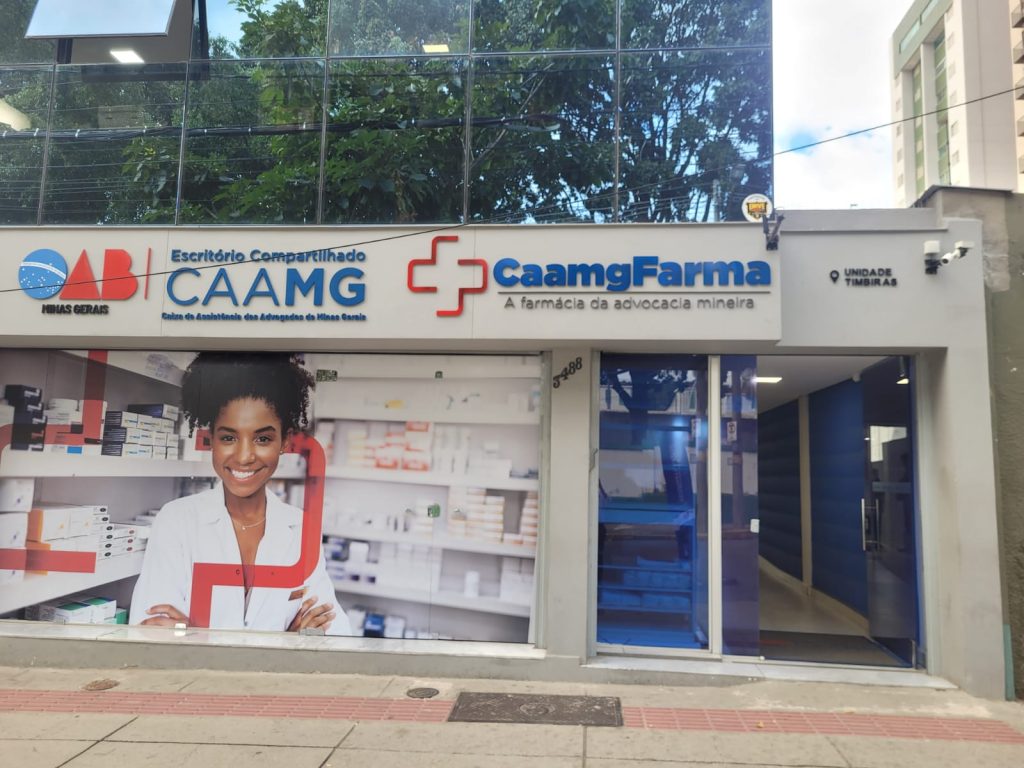 Caamg reinaugura a farmácia institucional