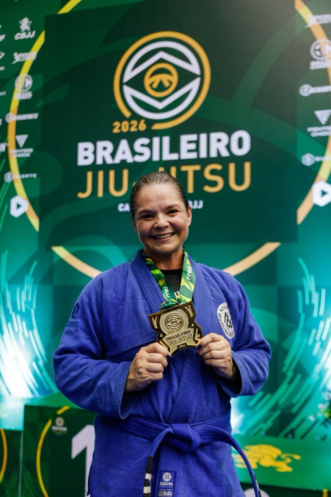 Roberta pegorari é campeã brasileira de jiu-jitsu 2026